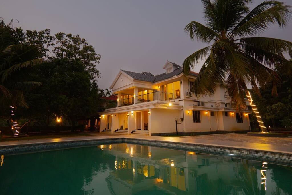 Riveria Portico - River Side 6 Bedroom Private Pool Bungalow North Paravur المظهر الخارجي الصورة